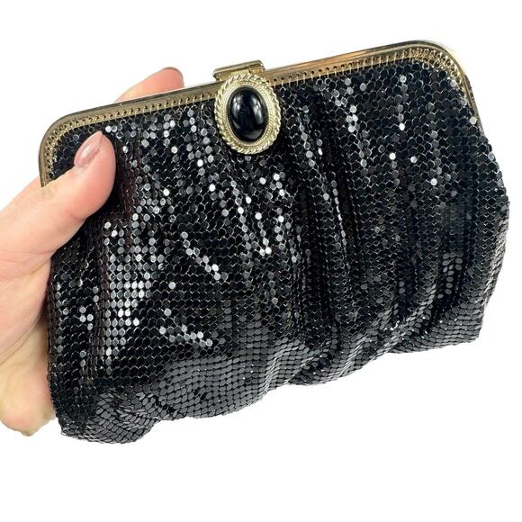 VTG Whiting & Davis Clutch Purse Black Metal Mesh Beaded Closure Chain Strap USA - Picture 1 of 15